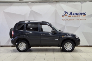 CHEVROLET NIVA