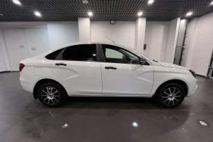 LADA VESTA