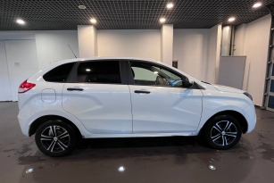 LADA XRAY