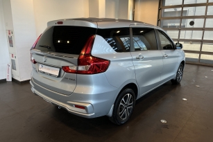 SUZUKI ERTIGA
