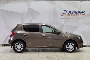 RENAULT SANDERO