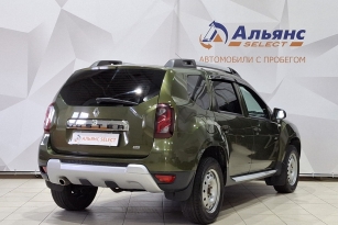 RENAULT DUSTER