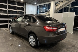 LADA VESTA
