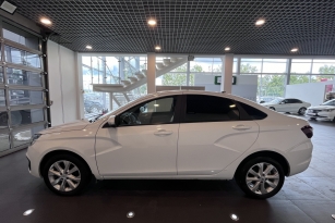 LADA VESTA