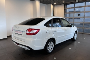 LADA GRANTA
