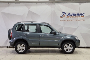 CHEVROLET NIVA