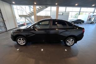 LADA VESTA