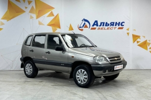 CHEVROLET NIVA