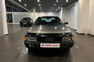 AUDI 80