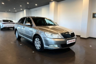 SKODA OKTAVIA