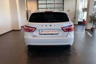 LADA VESTA