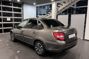 LADA GRANTA