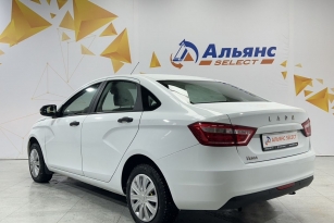 LADA VESTA