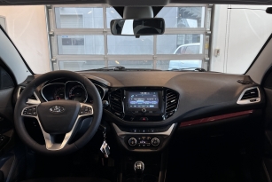 LADA VESTA