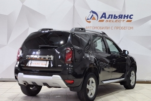 RENAULT DUSTER