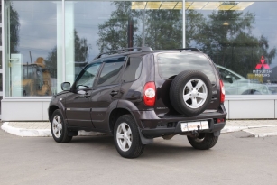 CHEVROLET NIVA