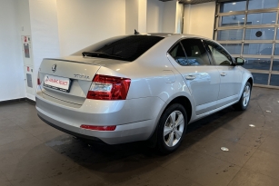 SKODA OKTAVIA