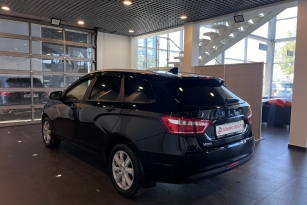 LADA VESTA