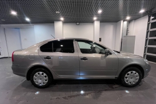 SKODA OKTAVIA