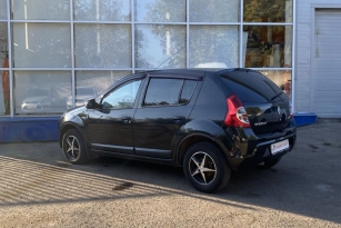 RENAULT SANDERO