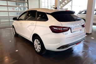 LADA VESTA