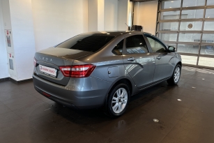 LADA VESTA