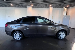 LADA VESTA