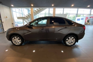 LADA VESTA
