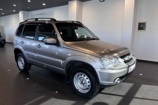 CHEVROLET NIVA