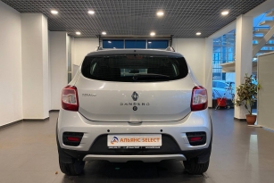 RENAULT SANDERO STEPWAY