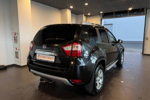 NISSAN TERRANO