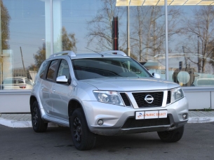 NISSAN TERRANO