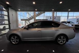 SKODA OKTAVIA