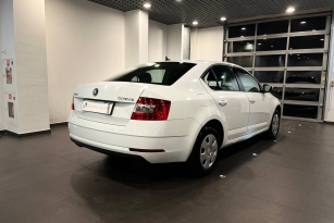 SKODA OKTAVIA
