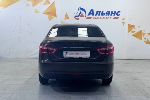 LADA VESTA