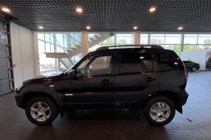 CHEVROLET NIVA