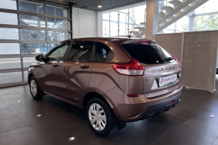 LADA XRAY