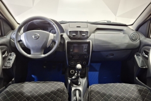 NISSAN TERRANO