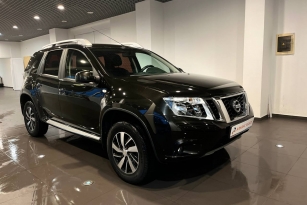 NISSAN TERRANO