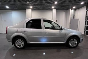 RENAULT LOGAN