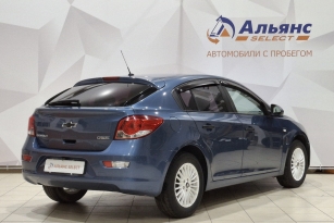 CHEVROLET CRUZE