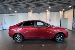 LADA VESTA