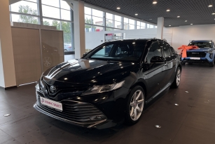 TOYOTA CAMRY