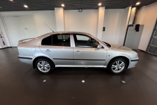 SKODA OKTAVIA