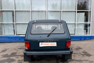 LADA 2121