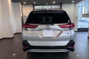 TOYOTA RUSH