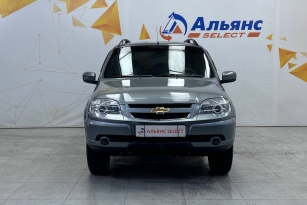 CHEVROLET NIVA