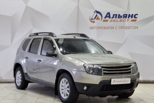 RENAULT DUSTER