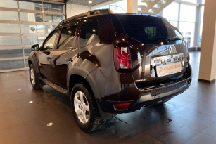 RENAULT DUSTER