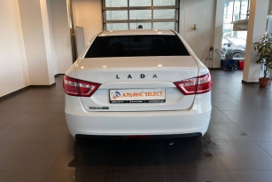 LADA VESTA